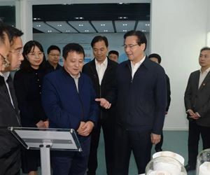 市委書(shū)記黃欽調(diào)研考察零界凈化，大力支持高新企業(yè)民族品牌發(fā)展